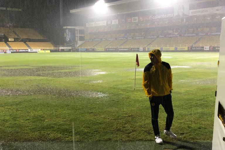 Mal clima en Culiacán suspende duelo entre Dorados y Tapatío
