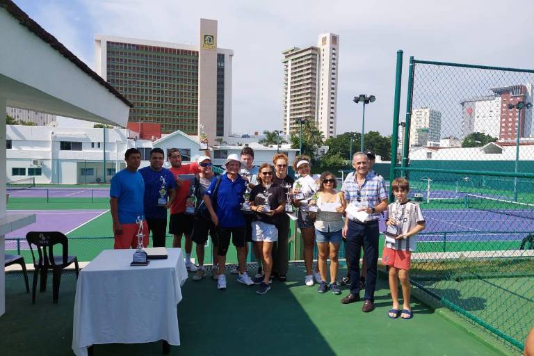 Llega a su fin Torneo de Tenis de La Raza, en El Cid