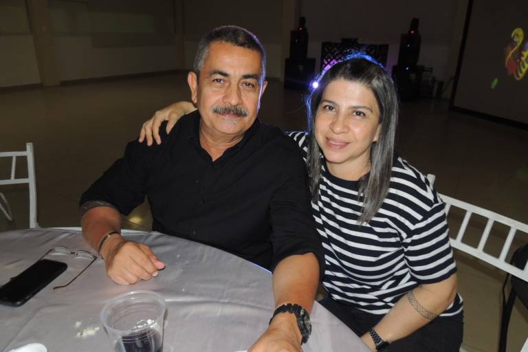 Con taquiza, festejan periodistas su libertad de expresión