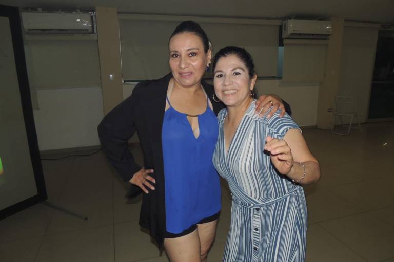 Con taquiza, festejan periodistas su libertad de expresión