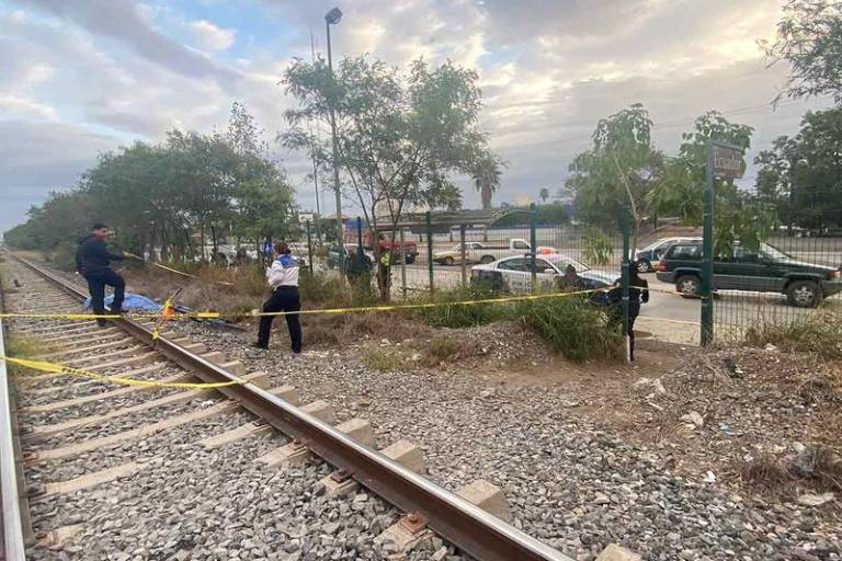 Un hombre cae y es arrollado por un tren en Pueblos Unidos, al sur de Culiacán