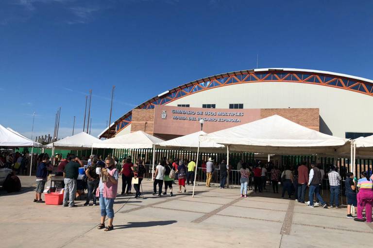 Centro de vacunación contra el Covid en Culiacán no registra filas este sábado