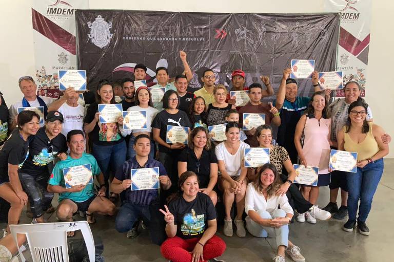 Reconocen a lo mejor de las puntuables de natación