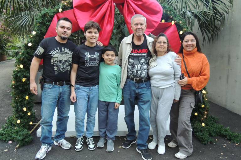 Disfrutan del jardín más brillante en el Botánico