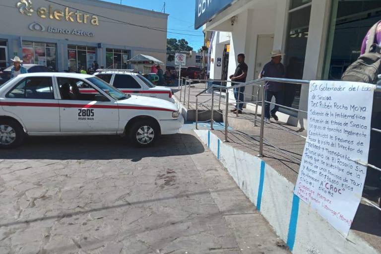 Taxistas de Rosario piden al Gobernador regular expedición de permisos