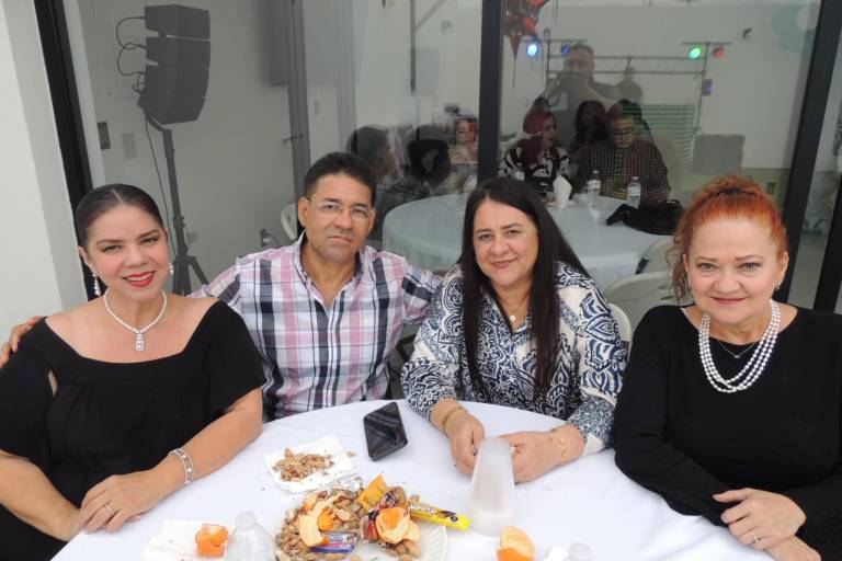 Disfruta la Asociación de Periodistas 7 de junio su tradicional posada navideña