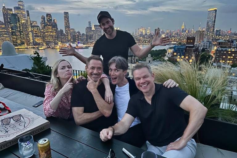 Reúne Robert Downey Jr a elenco de Oppenheimer en Nueva York