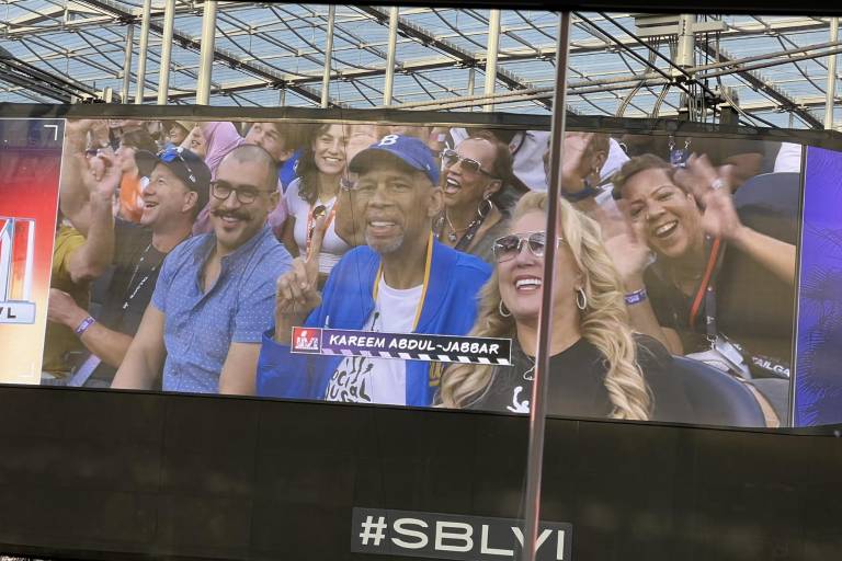 El Super Bowl LVI reúne a estrellas del deporte en el SoFi Stadium