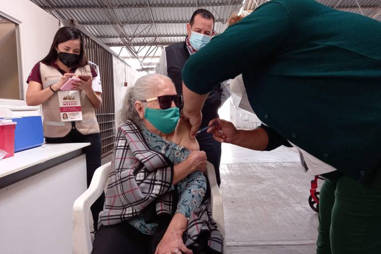 Sinaloa tiene el 73.3% de la población vacunable contra el Covid con el esquema completo; el 87.7% tiene una dosis