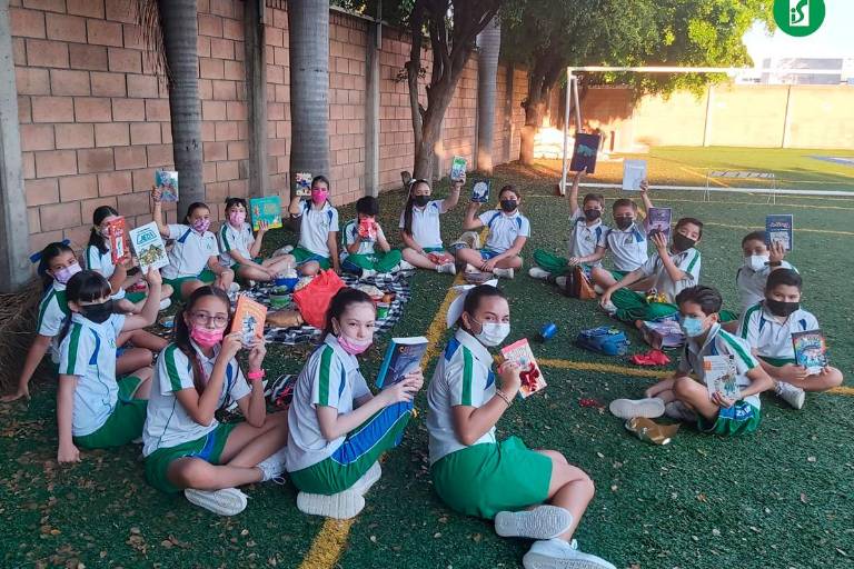 Abren la puerta mágica a la literatura en el Instituto Senda