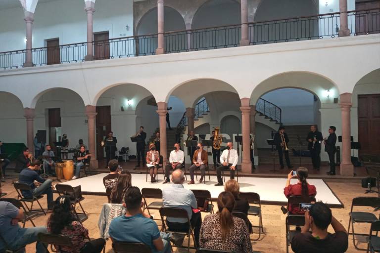 Presenta el Isic tres ensambles musicales y la nueva temporada de conciertos de la OSSLA