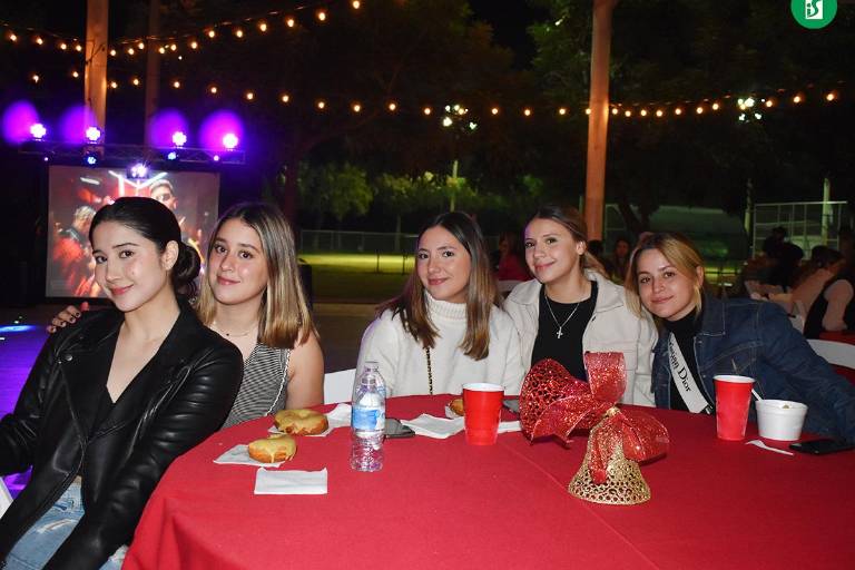 ¡Regresan ex alumnos al Senda para una gran celebración!