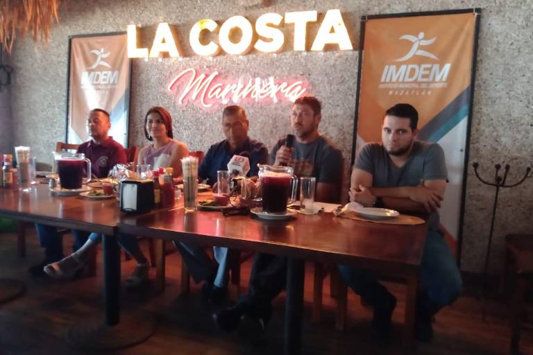 Presentan nueva temporada del máximo circuito de balompié de Mazatlán