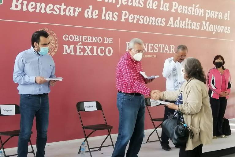 Entregan 471 tarjetas para recibir apoyo del programa Bienestar en Culiacán