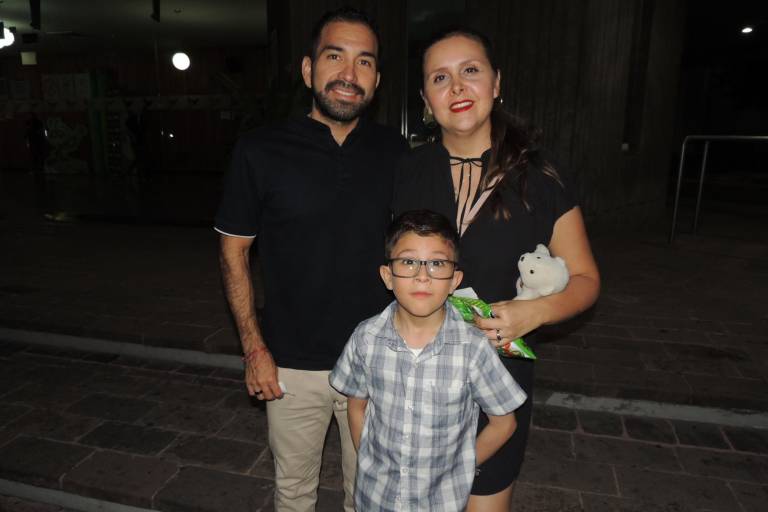 Brinda DANSTUDIO Cln homenaje a ‘Cri Cri’