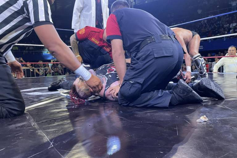 Pagano es hospitalizado tras recibir martinete (VIDEO)