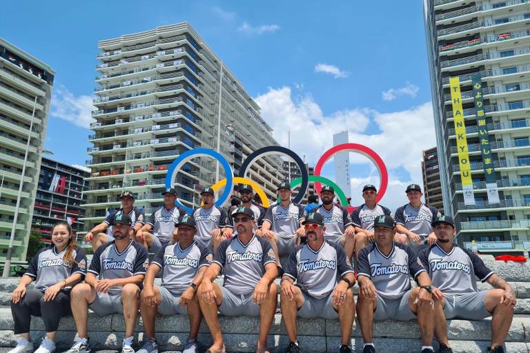 Selección mexicana de beisbol podría ser sancionada por posar con casaca de Tomateros de Culiacán