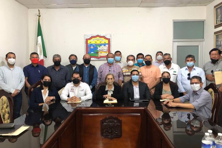 Rinde protesta la Junta Municipal de Catastro en Escuinapa