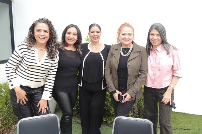 Disfruta la Asociación de Periodistas 7 de junio su tradicional posada navideña