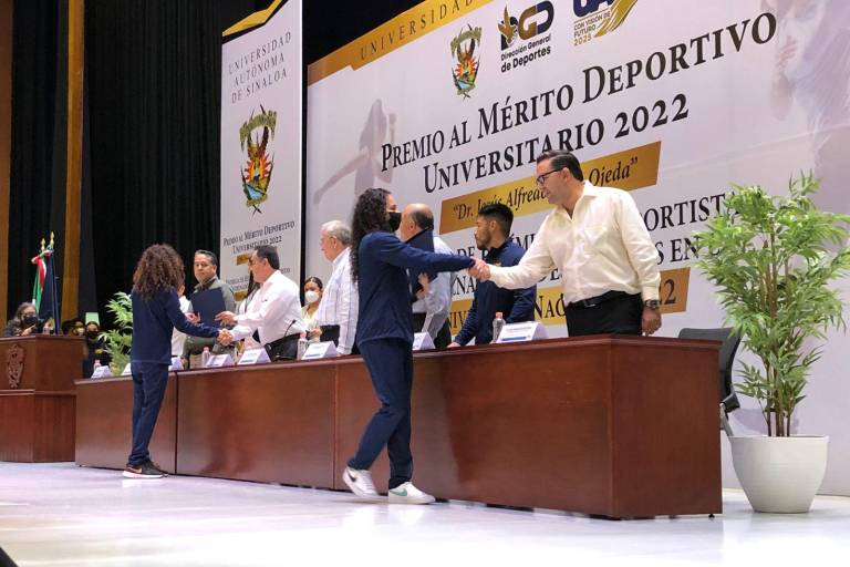 Reconoce UAS a deportistas con la entrega del Premio al Mérito Deportivo Universitario