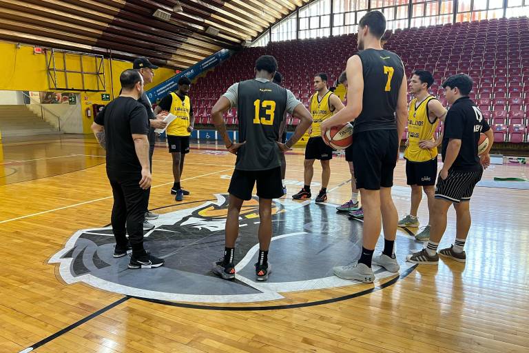 Continúa intensa la pretemporada de Caballeros de Culiacán