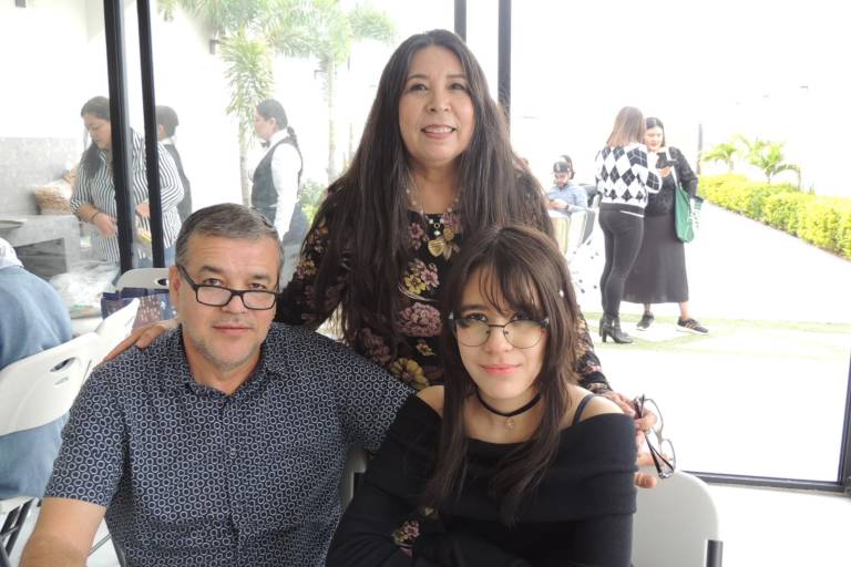 Disfruta la Asociación de Periodistas 7 de junio su tradicional posada navideña