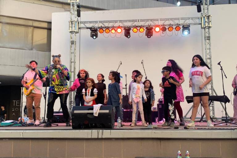 Ponen Pistache y Los Moustruos a bailar a chicos y grandes