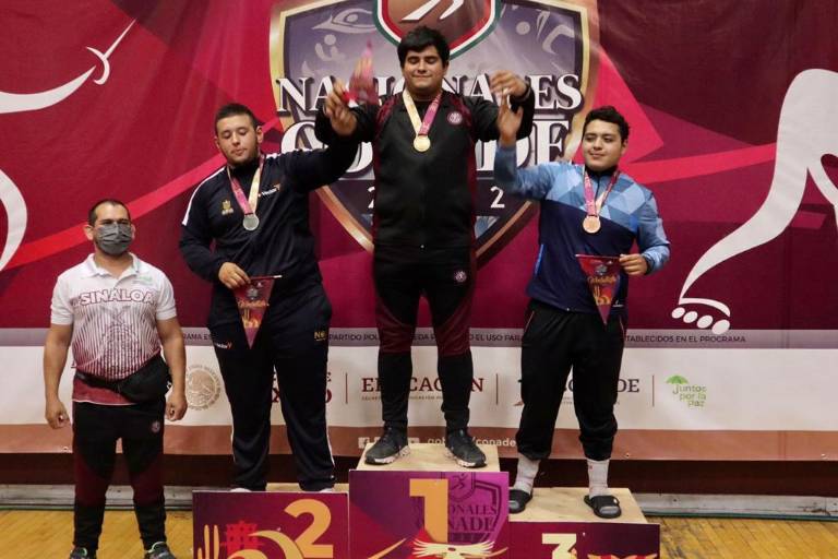 Sinaloa cierra con oro y par de bronces las luchas asociadas de los Juegos Conade