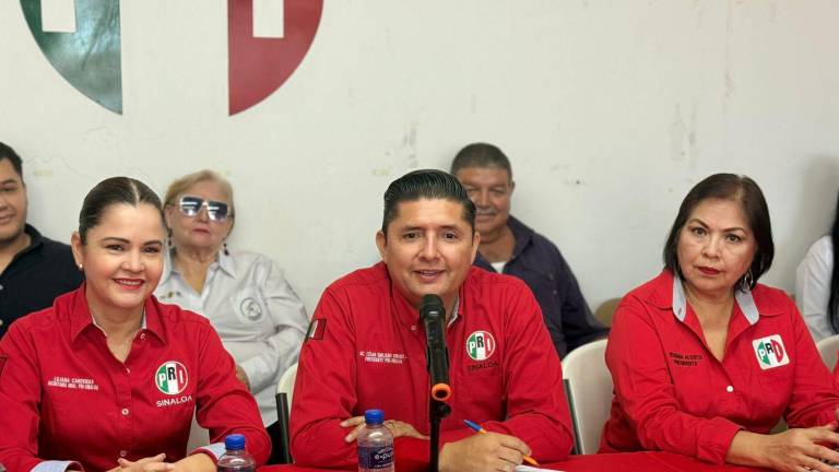 Conferencia de prensa de la dirigencia del PRI en Sinaloa.