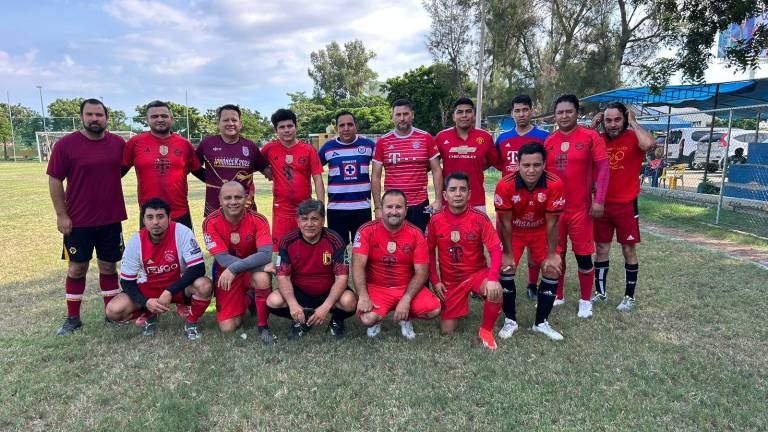 Las acciones del Torneo de Futbol de La Salud comienzan a mostrar un nivel elevado.