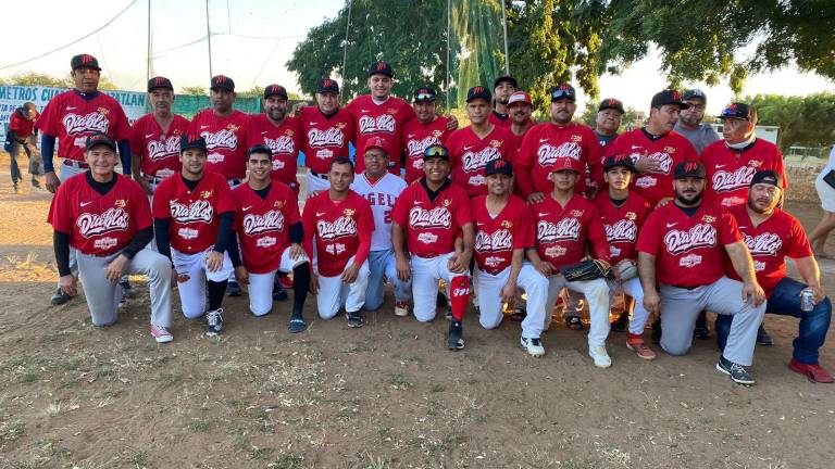 Suspensiones Herrera dio el primer golpe en la final de playoffs de la Liga de Beisbol Categoría “CB” del Club Polluelos.