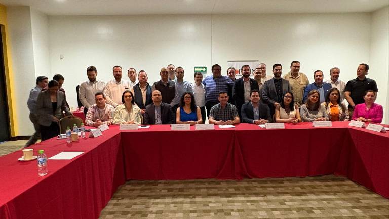 Distintas personalidades asistieron a la primera asamblea ordinaria del Consejo, que se realizó este jueves en el Centro de Convenciones de Mazatlán.