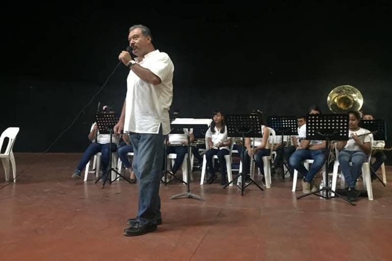 Nuevas generaciones de músicos se forman en Escuinapa guiados por el ‘Profe Hugo’