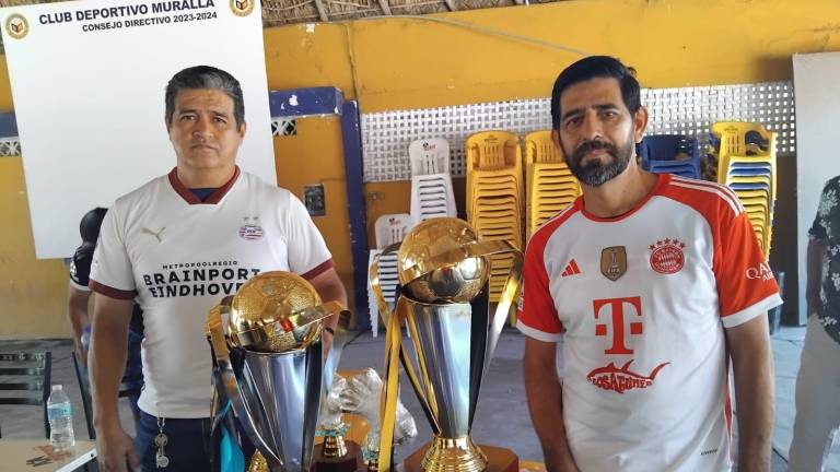 Los trofeos en disputa.