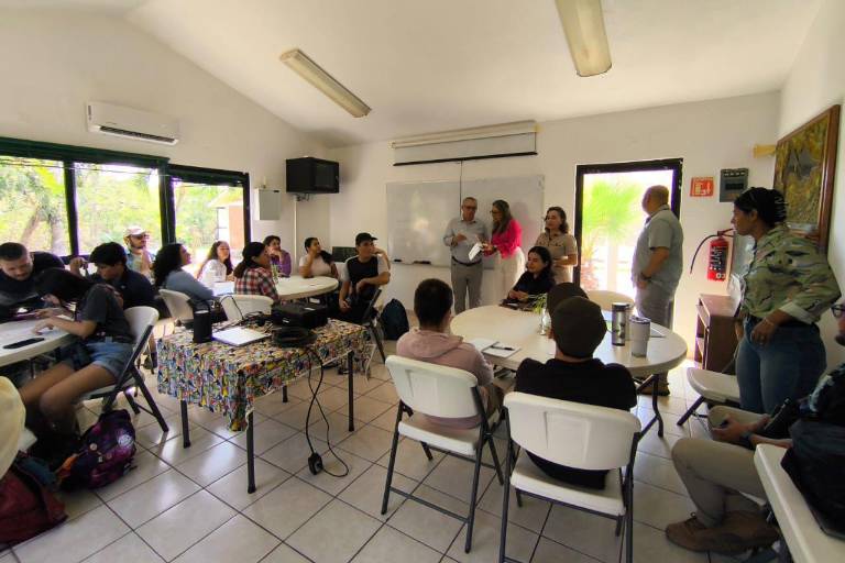 EL CIAD capacita para reducir amenazas de aves