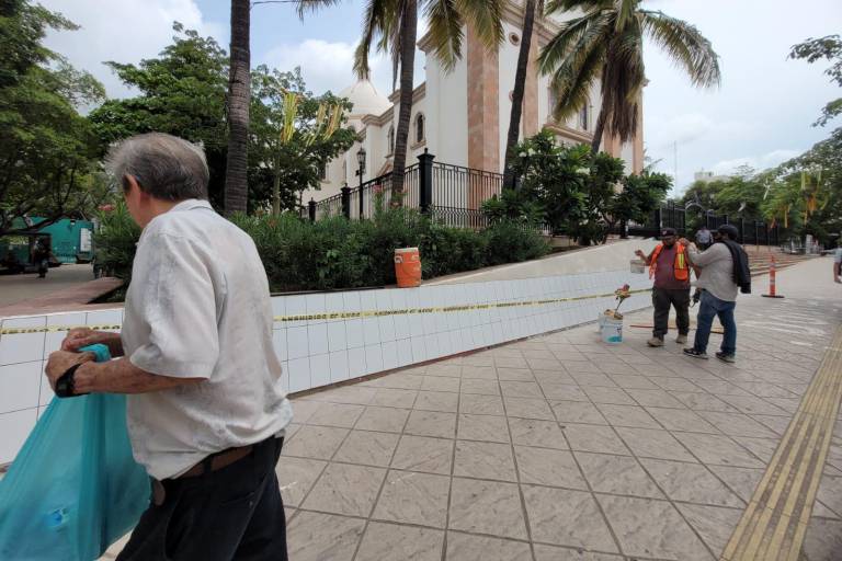 INAH cita a Sabuesos Guerreras por instalar azulejos en un monumento histórico