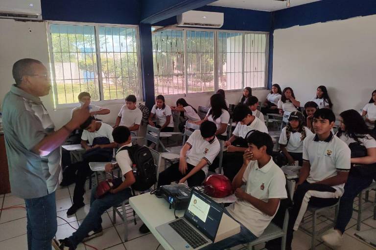 Expedición de licencias para conductores de motocicletas han sido esporádicas, en Escuinapa