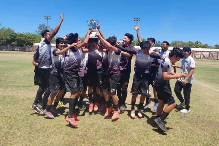 Mazatlán se corona campeón estatal de la Juvenil B, en Ahome