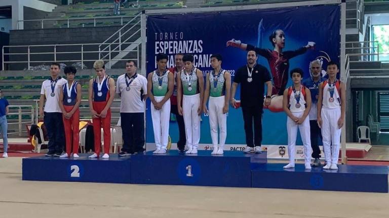 Los sinaloenses Francisco Aaron Ibarra Osuna y Gael Rolando Rosales Valdez destacaron en suelo colombiano.