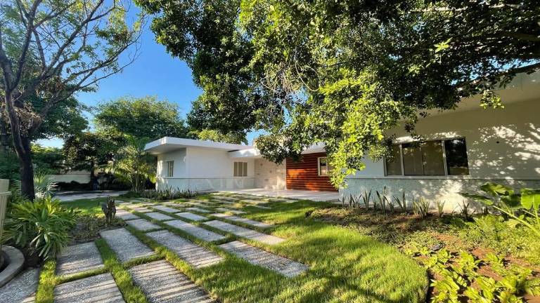 La Casa del Maquío se ubica en Dr. Luis G. de La Torre 109, en la colonia Chapultepec.