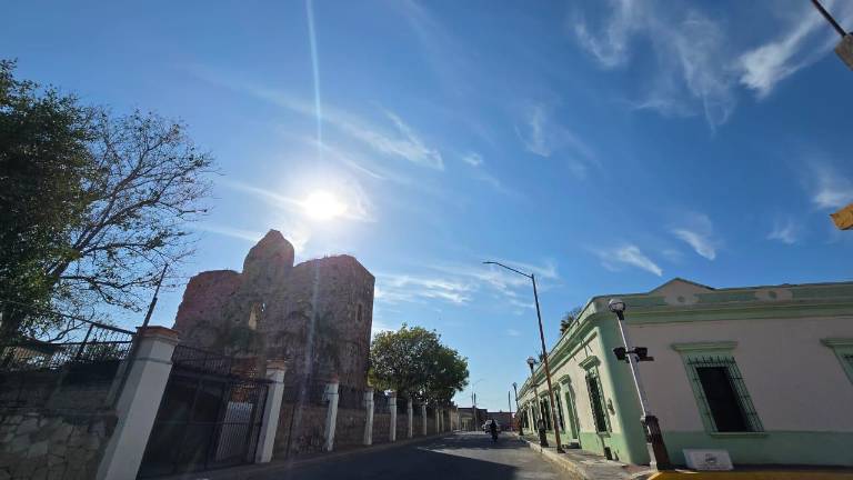 Ambos edificios son el principal atractivo turístico de Rosario.