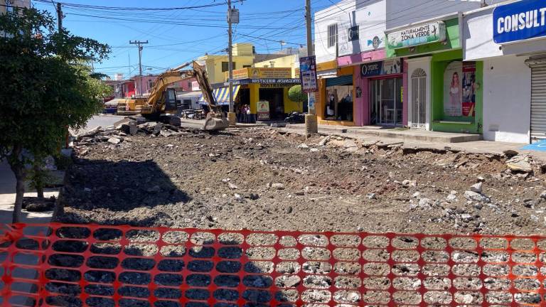 La obra total de rehabilitación de la red de agua potable y drenaje, así como concreto nuevo.