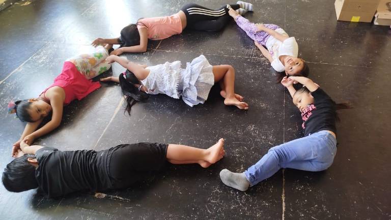 El Programa de Atención a Instituciones Estatales de Cultura contribuye en la realización de talleres artísticos en Sinaloa.