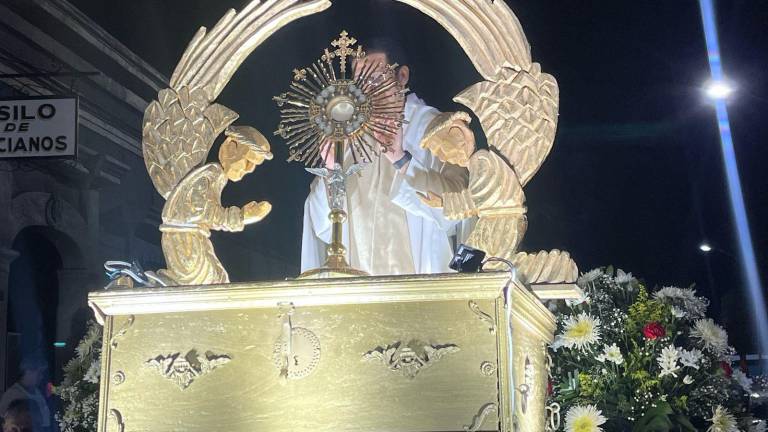 Celebración en Rosario de Corpus Christi.