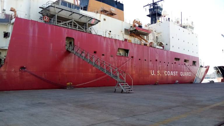 Se informó que el barco llegó a las 8:07 horas del puerto, atracó en el Muelle Portuario Integral de Mazatlán.