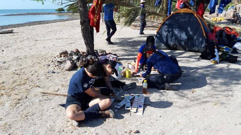 El Festival se lleva a cabo en la Isla de los Poetas de la Bahía de Navachiste.