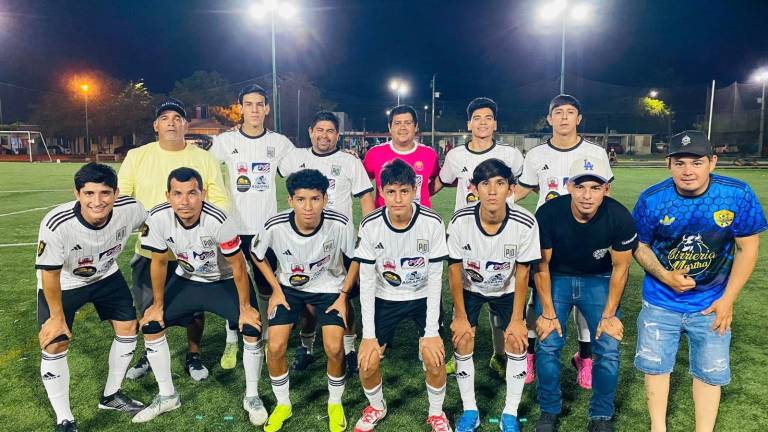 Panaderos tiene pie y medio en semifinales.