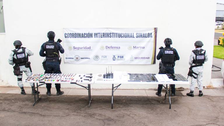 Durante la inspección de este viernes al penal de Aguaruto, en Culiacán, se aseguraron armas, drogas y decenas de objetos prohibidos.