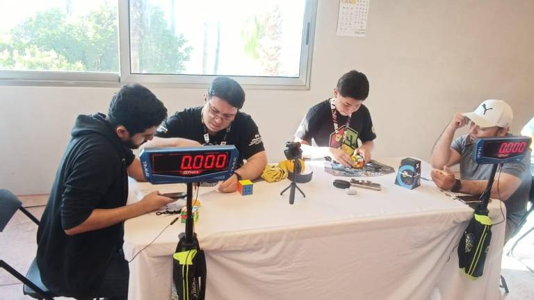 La edición 2025 de este evento en el puerto contó con unos 40 participantes.