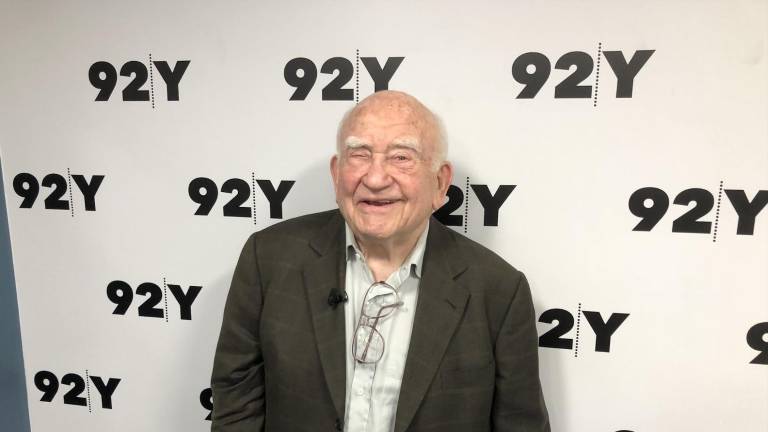 El actor Ed Asner fallece a la edad de 91 años.